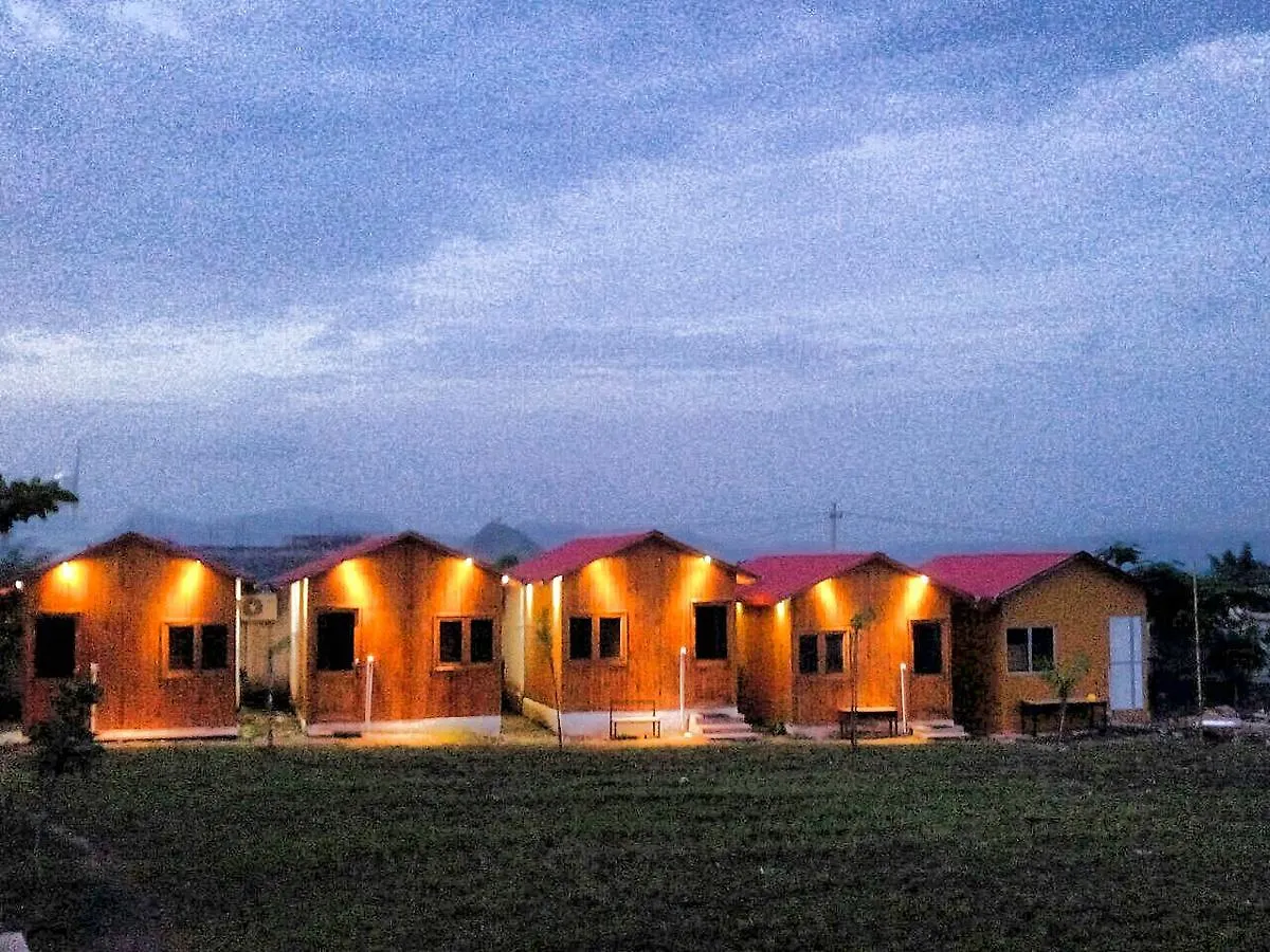 Hotel The Rustic Pines Udaipur 0*,  Indien